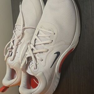 Nike Renew Ride 3 Running Shoes DA1349-556 White Red Women’s Size 11 New No Box